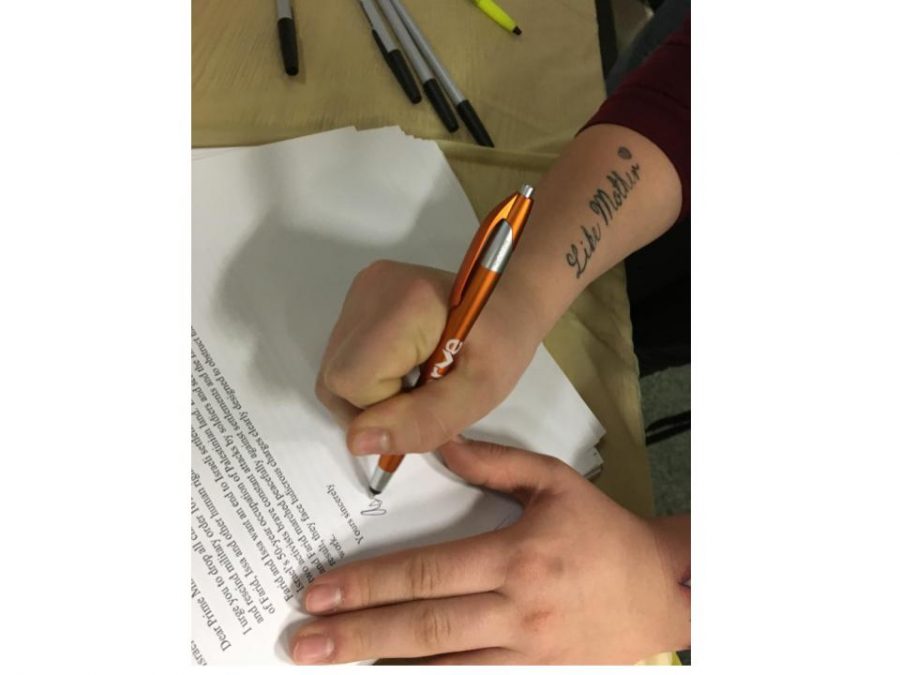 Oshkosh North students to host human rights letter signing event