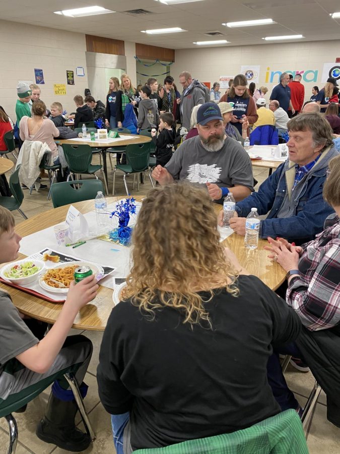 Communities hosts spaghetti dinner
