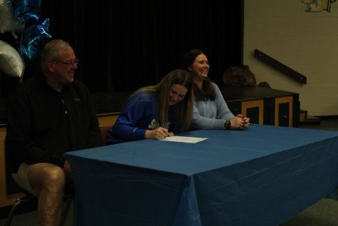 Uptagraft commits to play volleyball at Dubuque